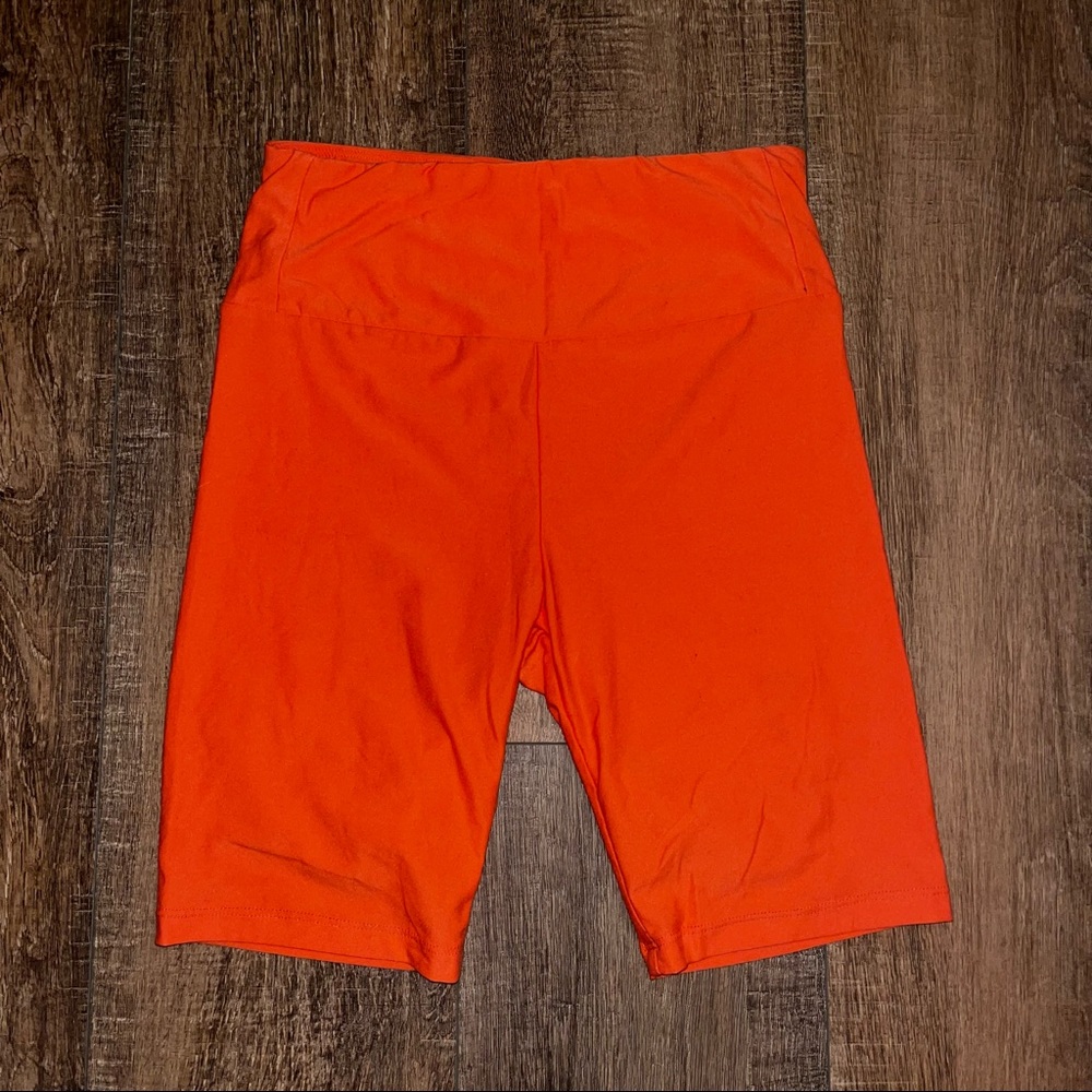 NWOT Coral No Comment Biker Shorts